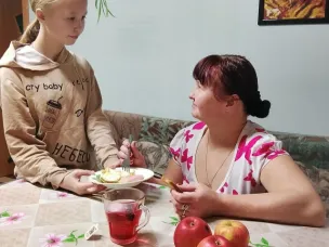 Ученики МОУ "Ковернинская средняя школа №2" приняли активное участие во Всероссийской акции "Спасибо маме" ко Дню матери в формате "Завтрак для мамы".